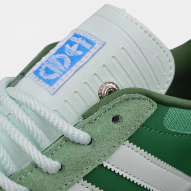 Gazelle Indoor 'El Yunque'